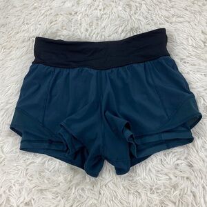 Lululemon Hotty Hot Short (Naked 4") Submarine / Black